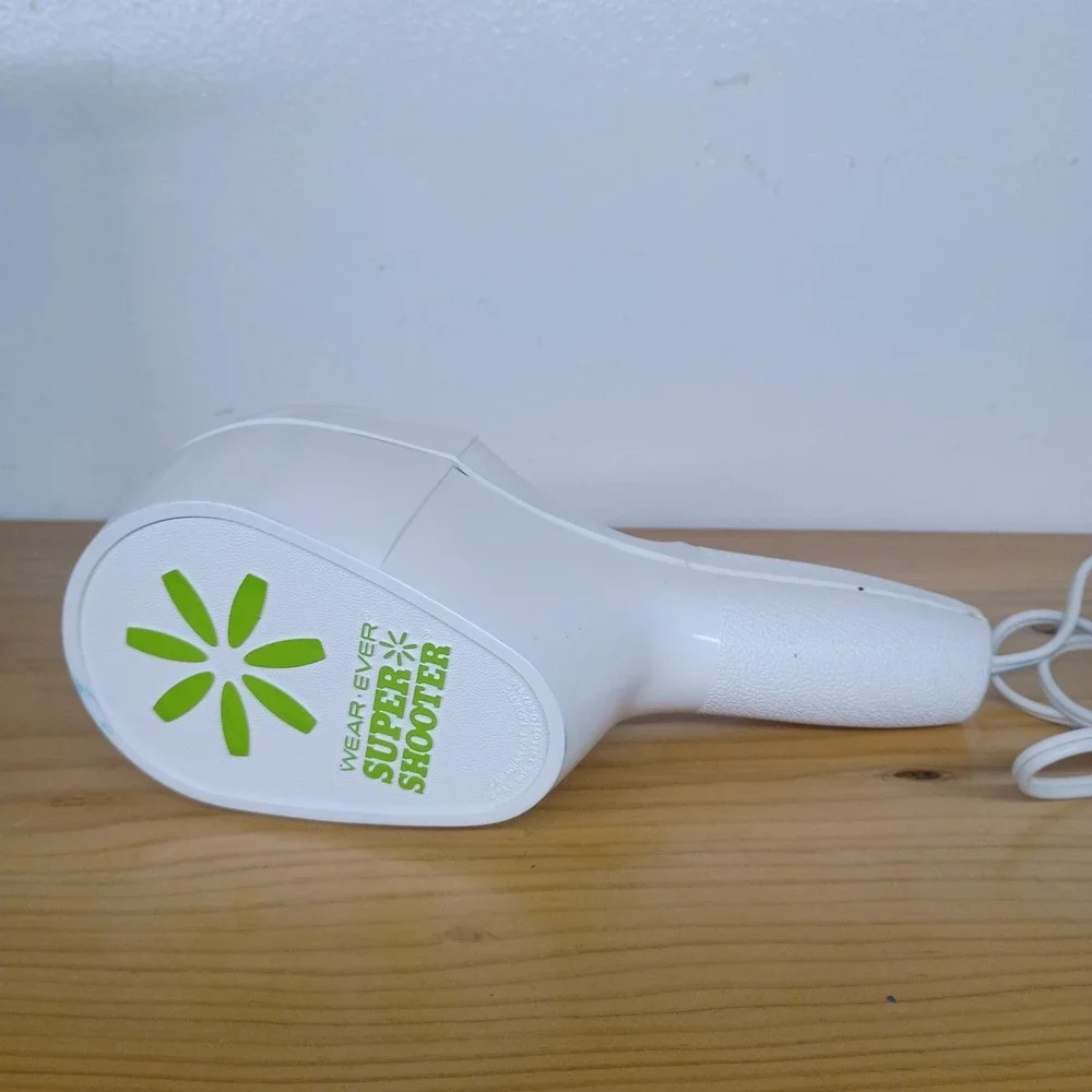 Vintage WearEver Double Barrel Super Shooter Electric Cookie Maker 70001B
